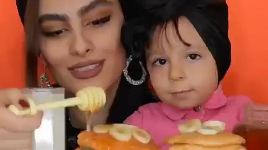 اسمر فود مونا فود دلارا کیوت د...