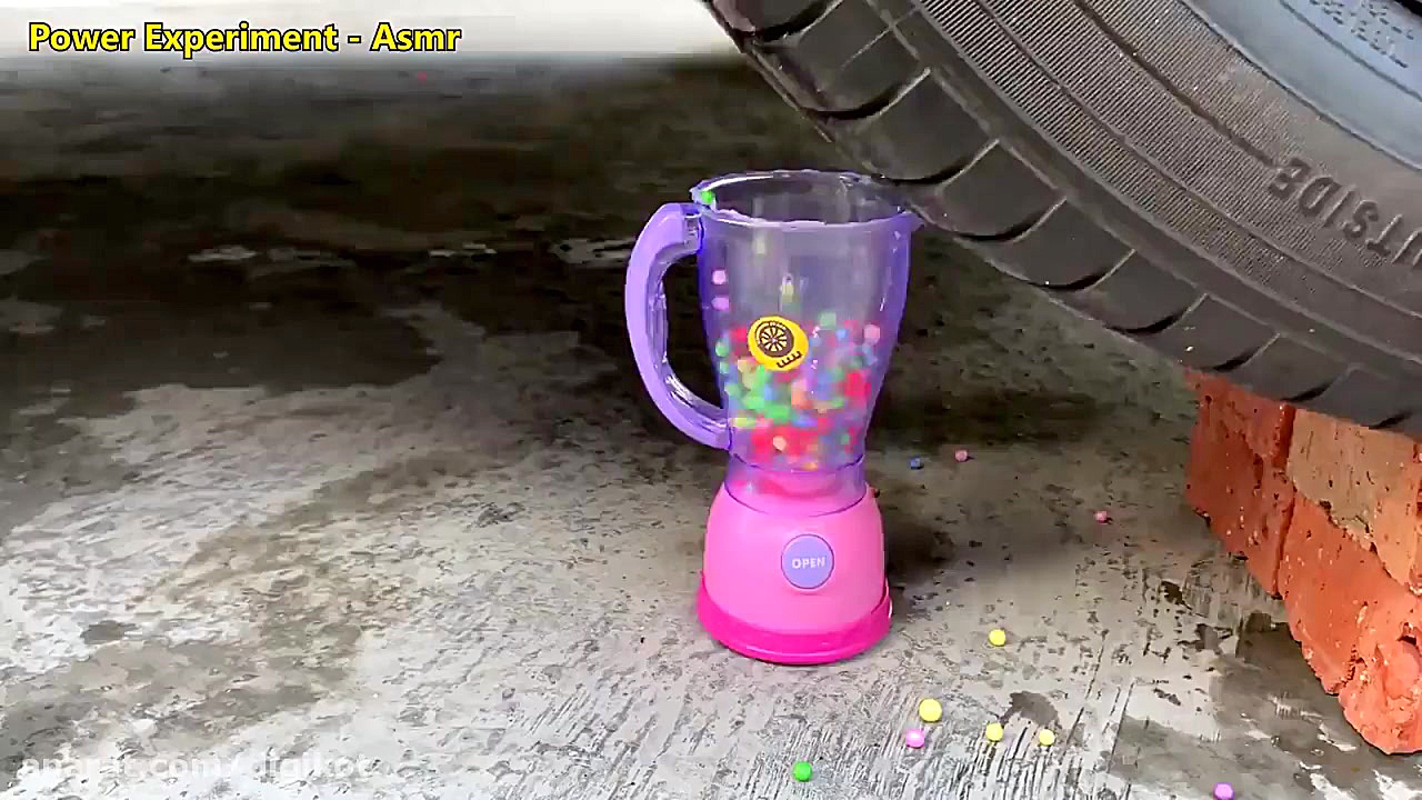 چالش تفریحی له کردن میوه ها و...