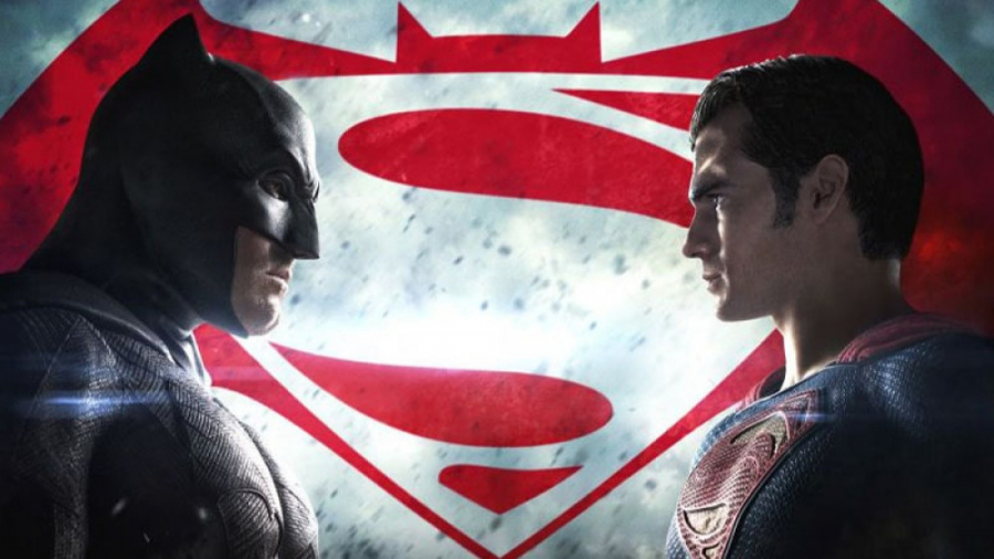بتمن علیه سوپرمن