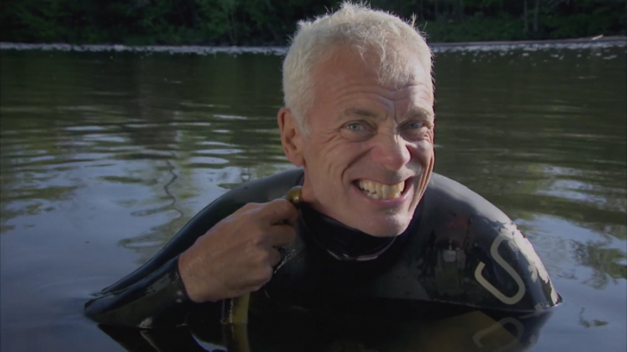 لمپری خون‌آشام چگونه گاز می‌گی...