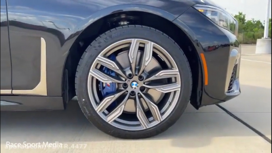 بی ام دبلیو ۵۶۰ آی  وی ۱۲  BMW...