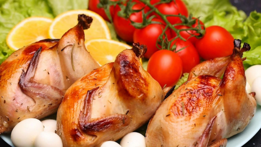 بلدرچین پخته شده در فر  طرز ته...