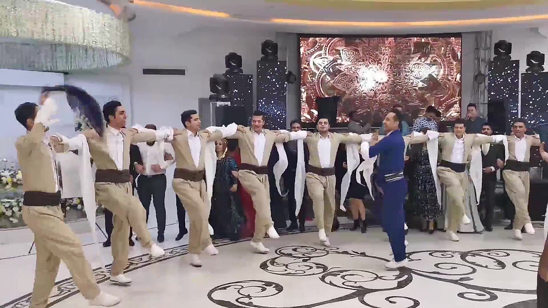 رقص کردی با آهنگ شاد کردی (فرش...