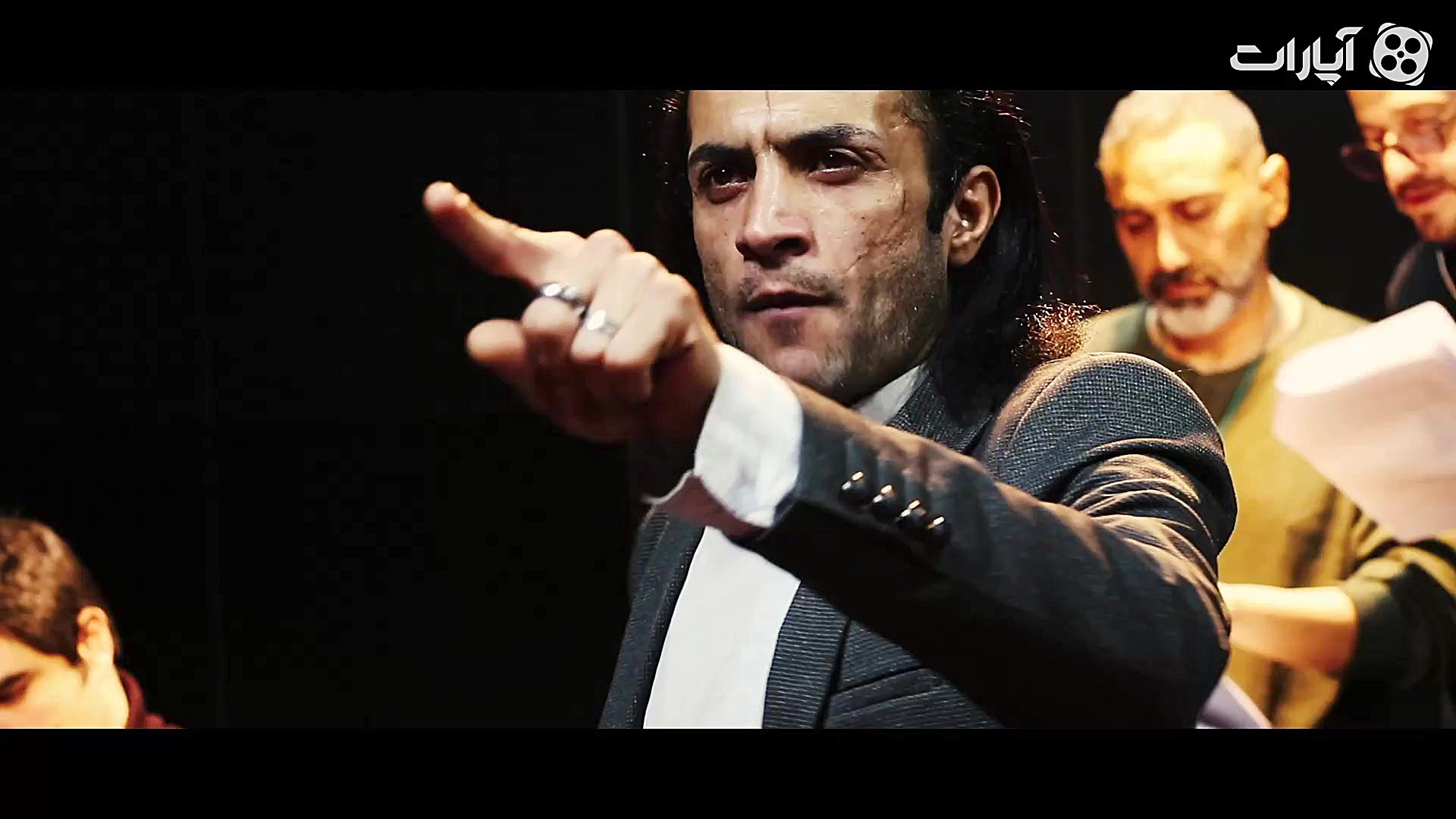 اپرا تئاتر نوح  نویسنده و کارگ...