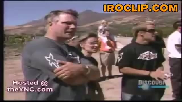 پرش موتور از روی قطار!!