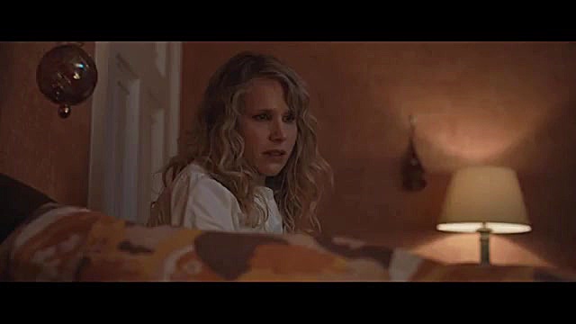 فیلم شب خاموش Silent Night 2021 با دوبله فارسی زمان5182ثانیه