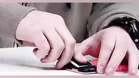 کوچکترین تلفن هوشمند اندرویدی...