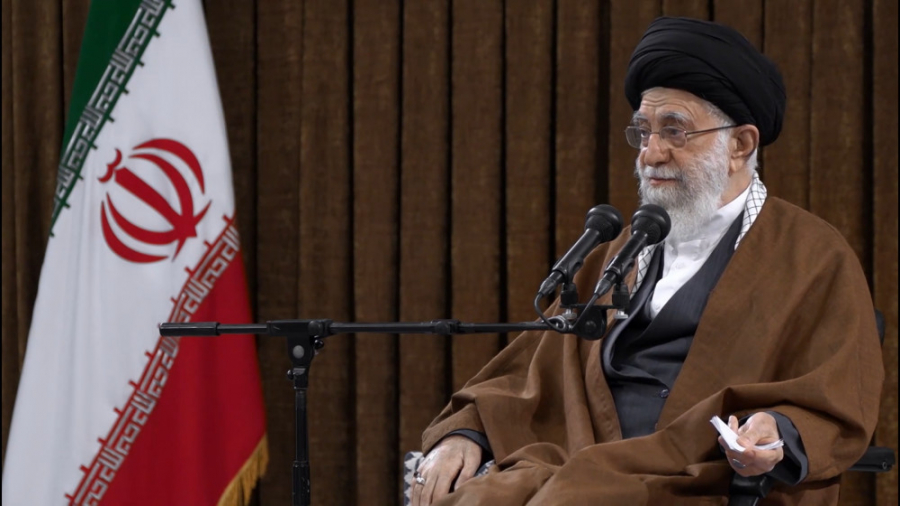 بیانات رهبر انقلاب در دیدار تو...