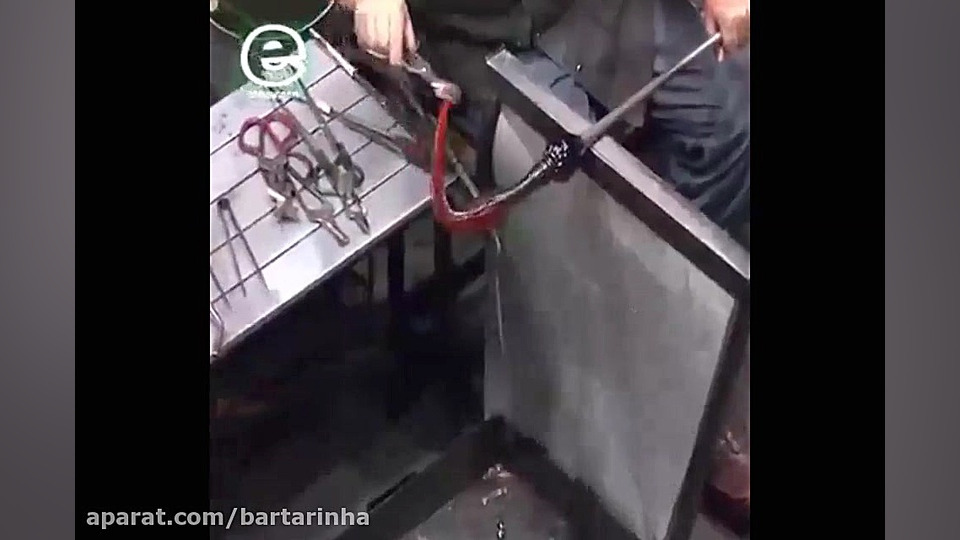 ساخت عالی مجسمه ی شیشه ای