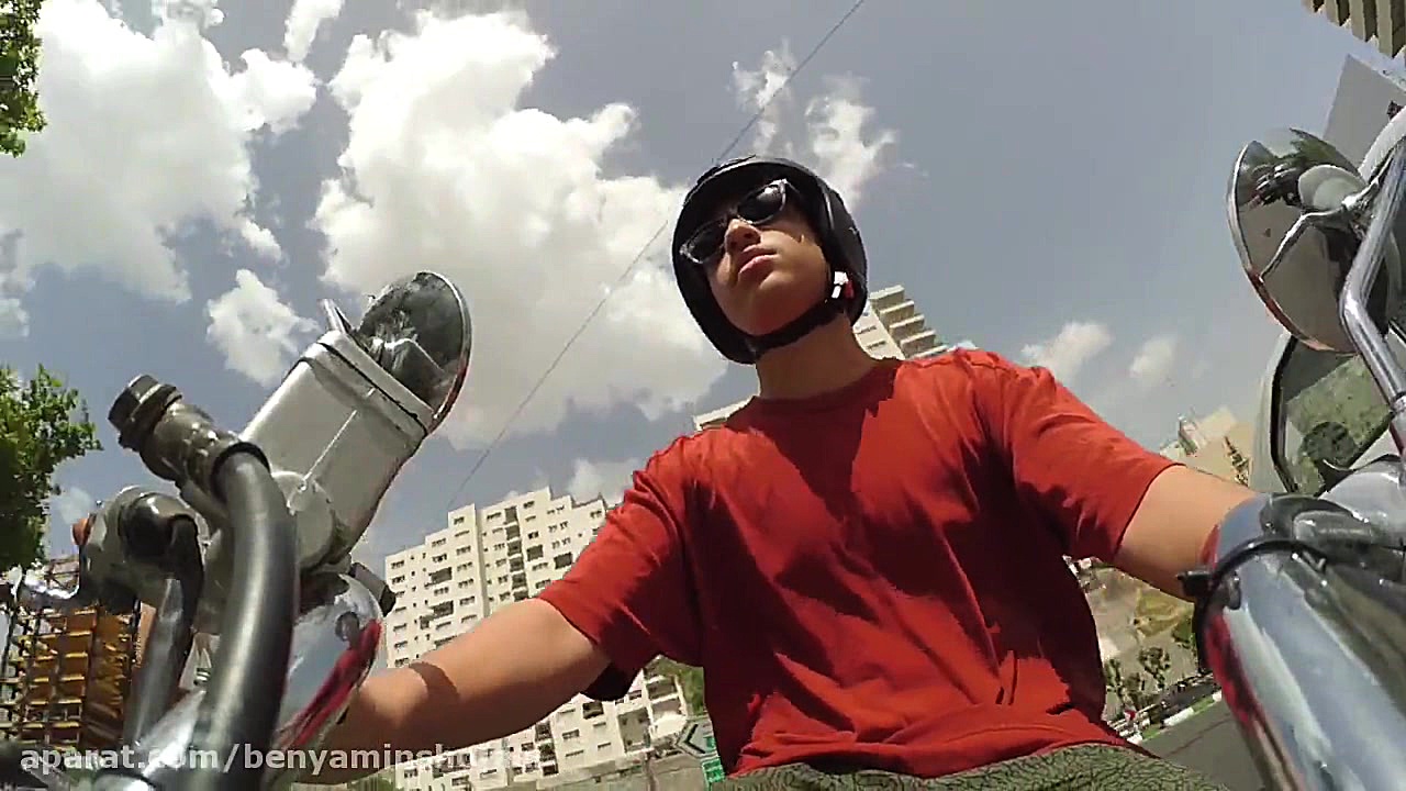 موتور سواری در خیابان افریقا (...