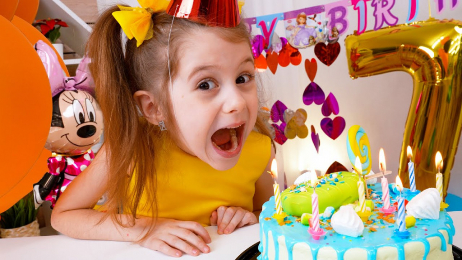 ایوا  خرابکاری در جشن تولد