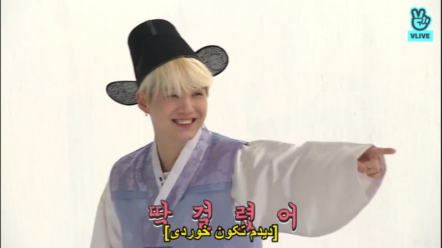 ران بی تی اس 40 زیرنویس چسبیده...