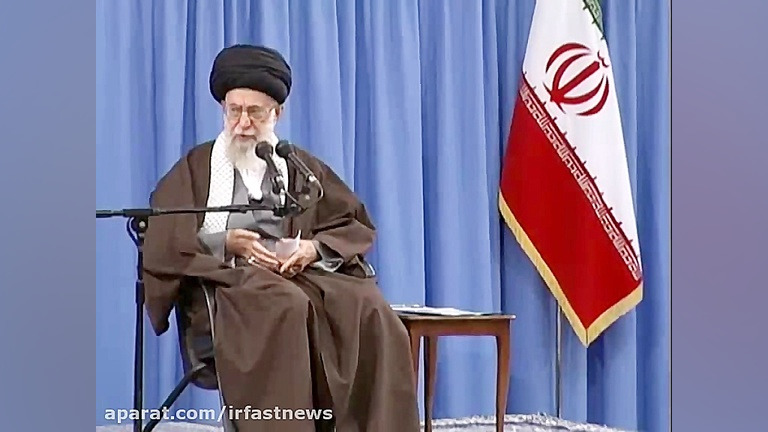 رهبر معظم انقلاب : ترویج زبان انگلیسی کار ناسالمی است