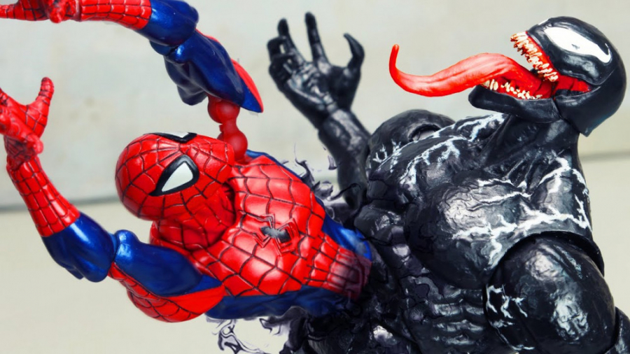 ونوم مرد عنکبوتی را می رباید ،...