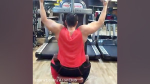 زیر بغل سیم کش از پشت دست باز...