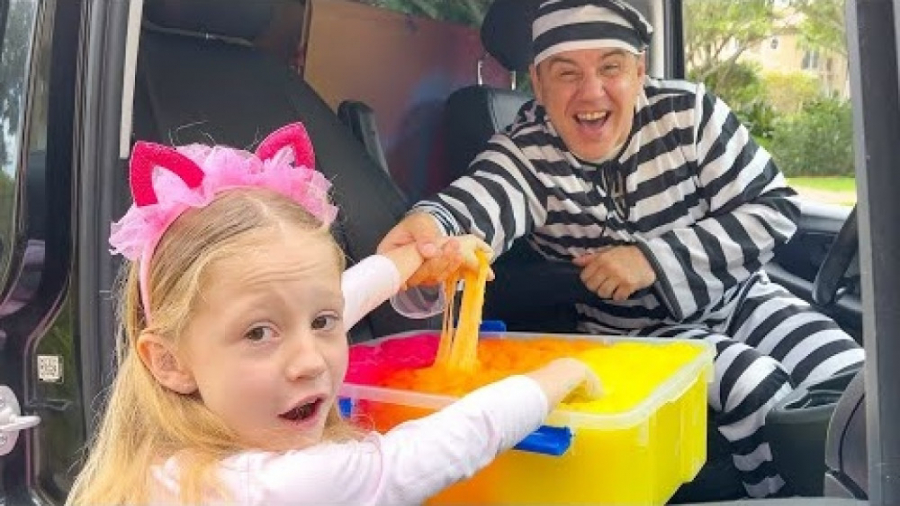 ناستیا استیسی بابایی  با داستا...