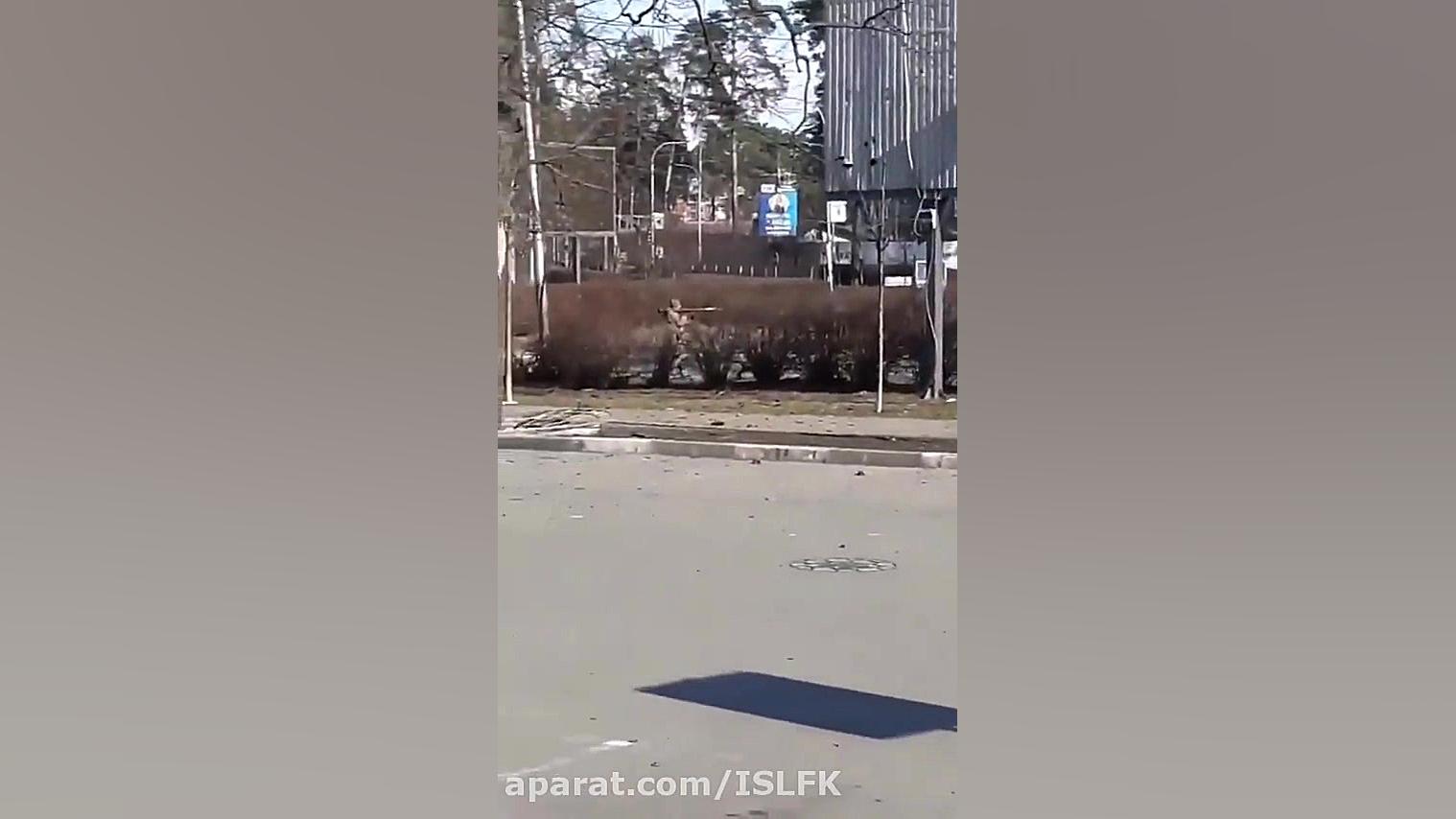 شلیک RPG به سمت زره پوش روسی.