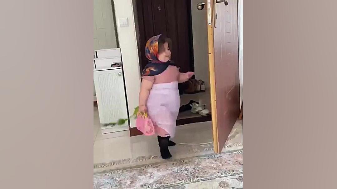 نی نی بامزه