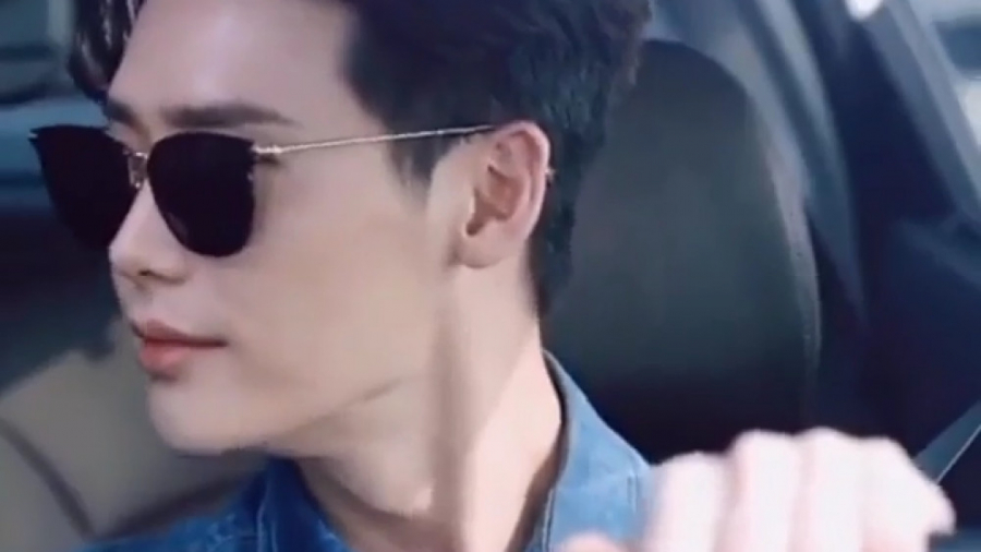 کلیپ لی جونگ سوک ( دبلیو )