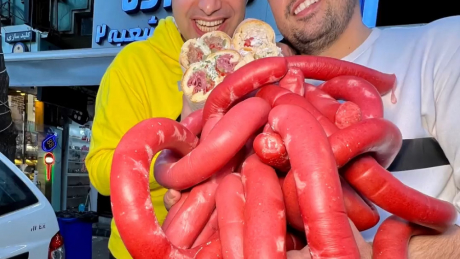 ساندویچ رست بیف با 40 سال قدمت