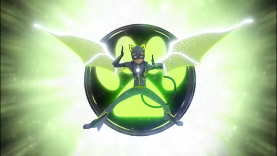 دختر کفشدوزکی و گربه سیاه  ماج...