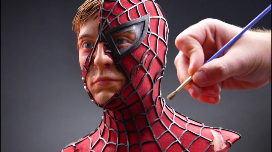 مجسمه سازی مرد عنکبوتی توبی مگ...