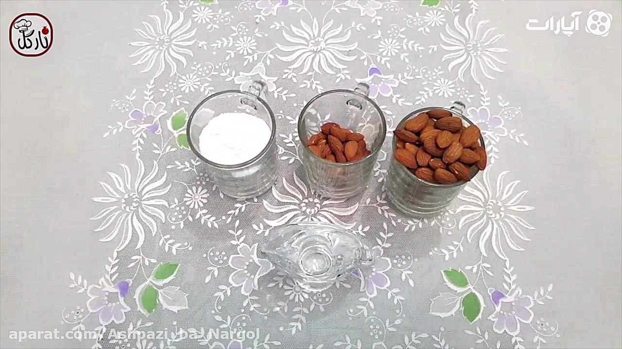 شیرینی توت خوشمزه بدون فرو همز...