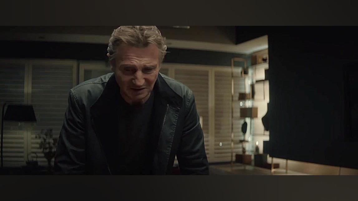 فیلم سینمایی نور سیاه، دوبله ف...