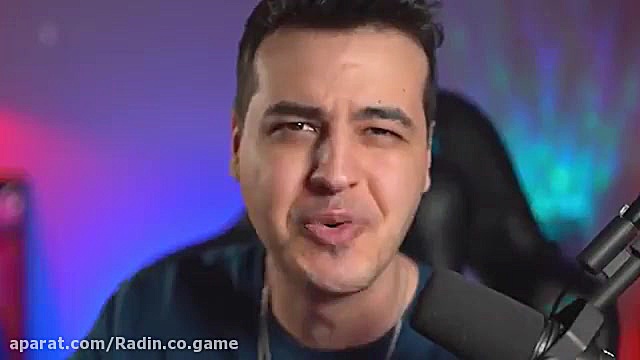 آریا کیوکسر با بازی مرد خندان