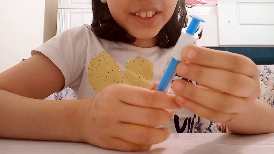 امپول زدن به اسلایم شفاف