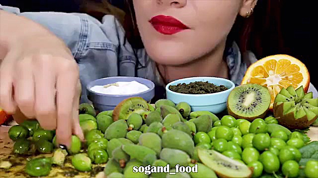 چالش غذا خوری