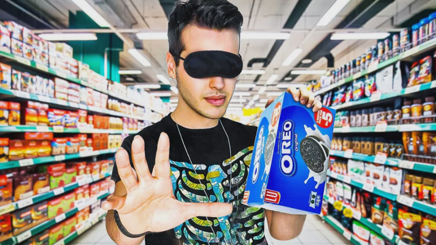 به هرچی دست بزنم باید بخرمش با...