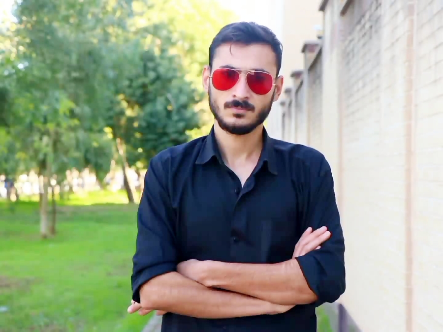 فیلم لباس مشکی(حسین گلزار)