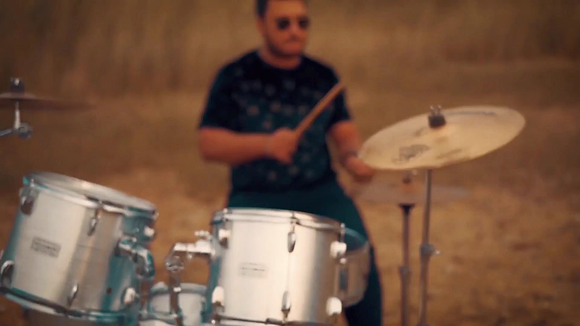 تیزر موزیک بیا قرش بده