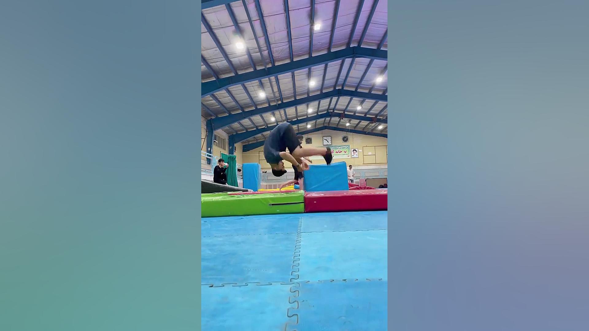 مارتین فورد.اموزش کامل پشتک پا...