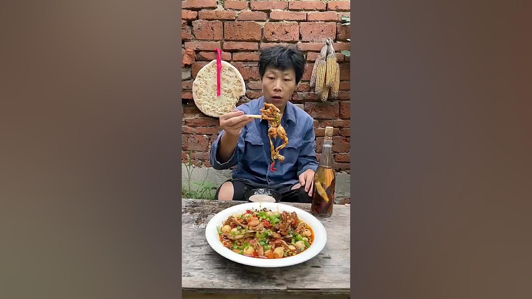 آموزش پخت خورشت غورباقه بسیار...