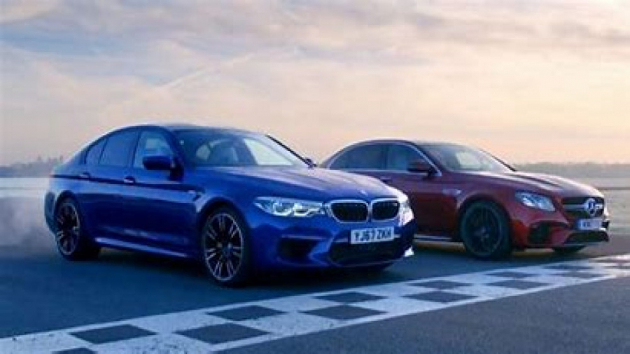 کورس و مسابقه با 2 تا ماشین BM...