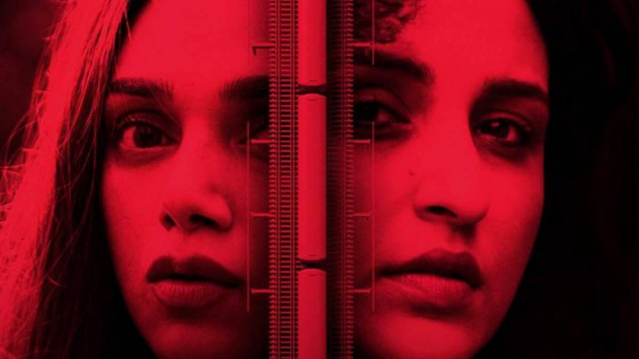 فیلم هندی دختری در قطار The Gi...