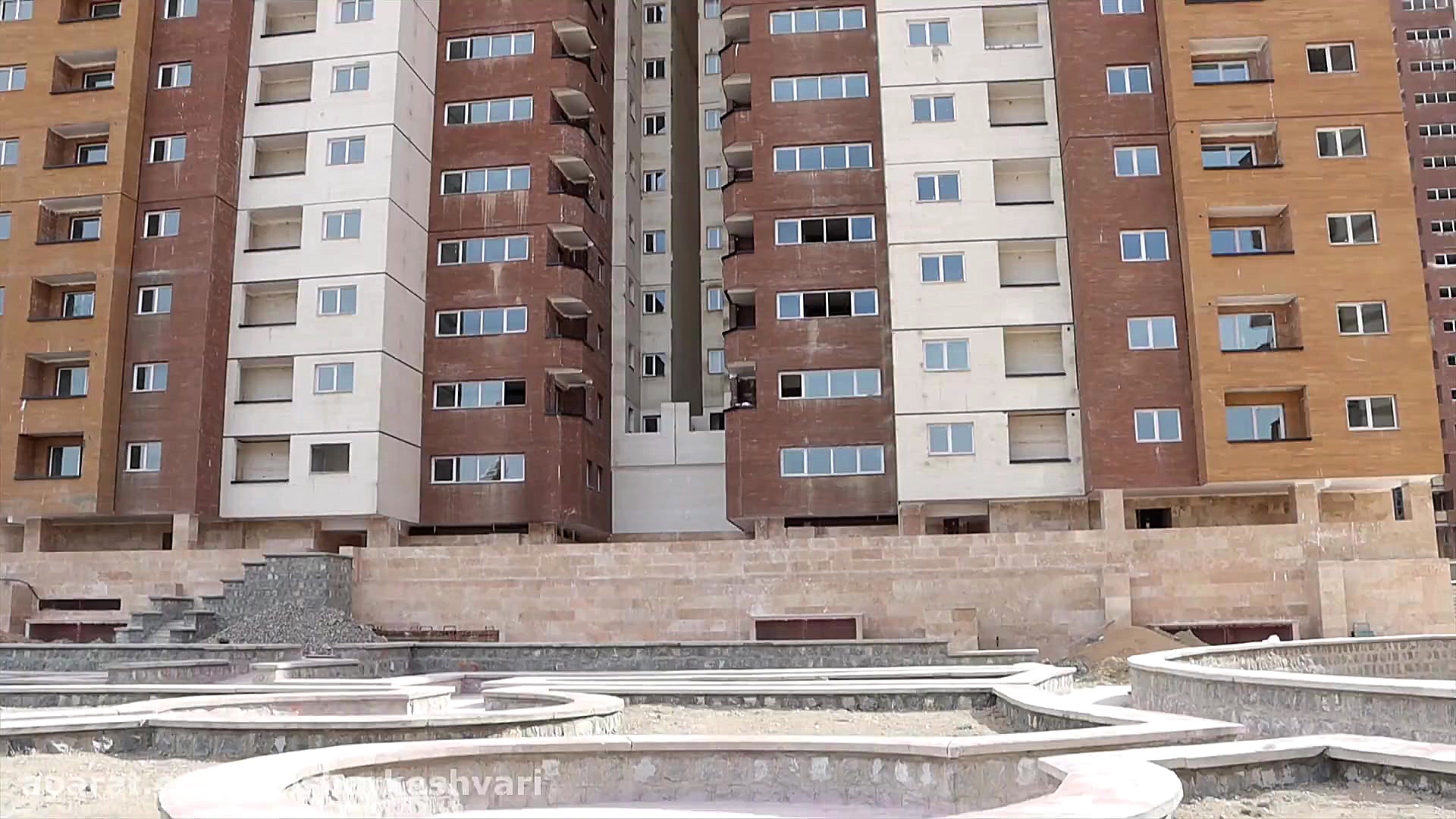 برج مسکونی O1 آماده تحویل شد.