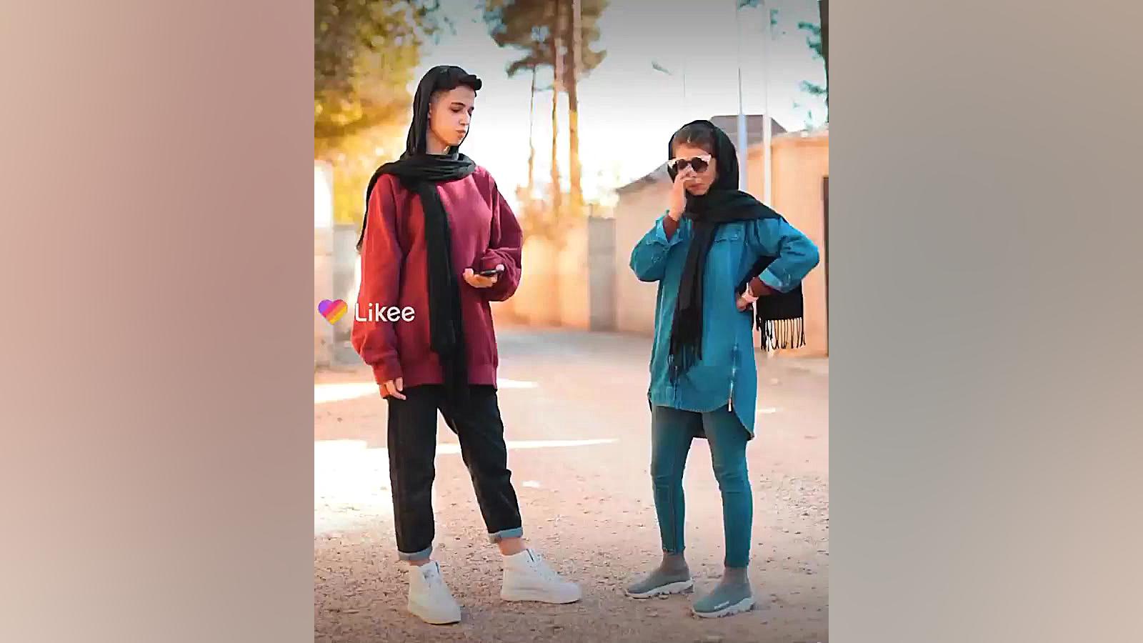 بیرون رفتن دخترا و پسرا