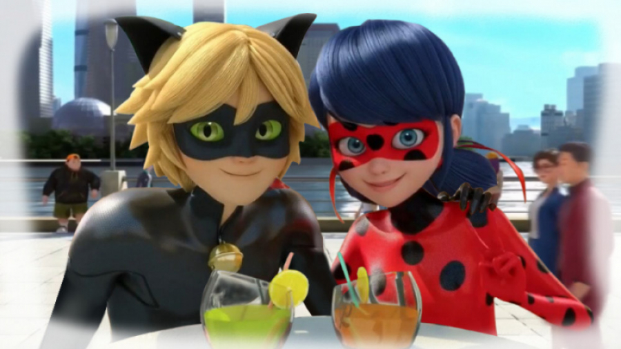 صحبت دختر کفشدوزکی و گربه سیاه...