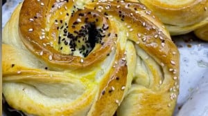 آموزش پخت نان شیرمال با مایکرو...