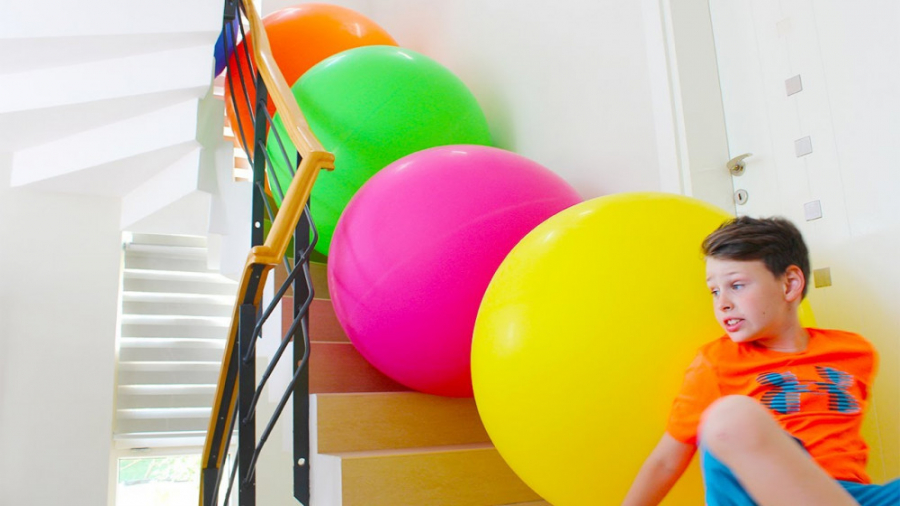 برنامه کودک آدریانا ، بادکنک ه...