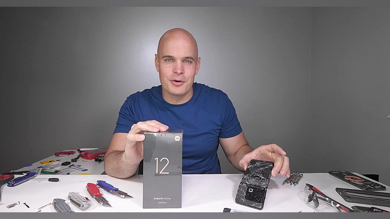 تست مقاومت شیائومی 12 پرو دربر...