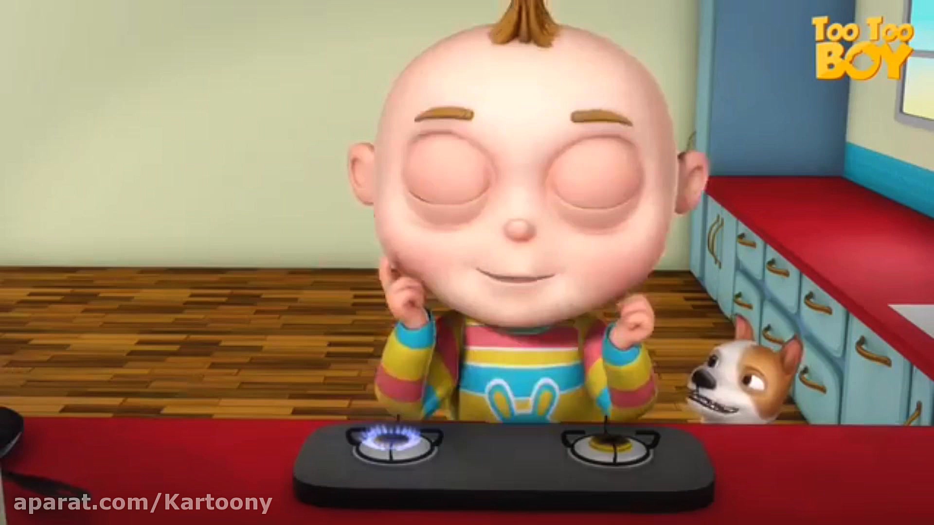 نی نی کوچولو آشپزی میکنه و ببی...