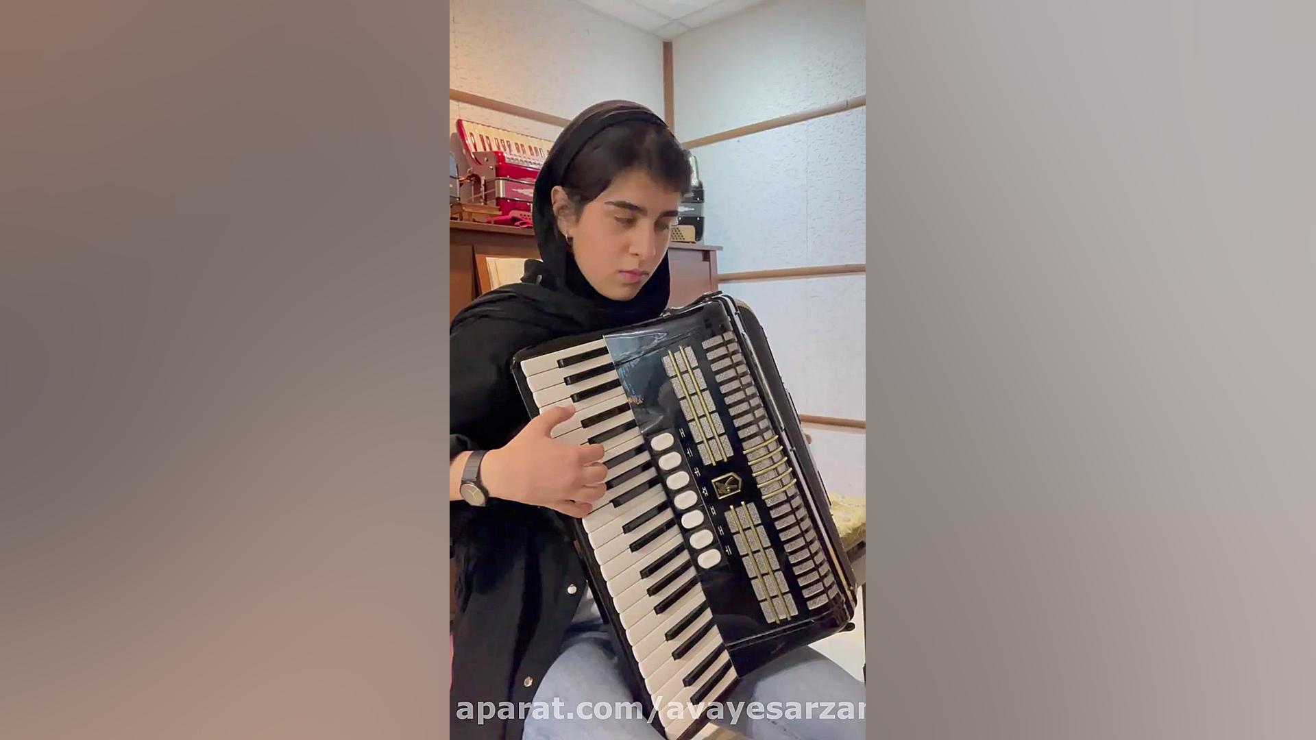 تمرین قطعه چارداش توسط هنرجوی...