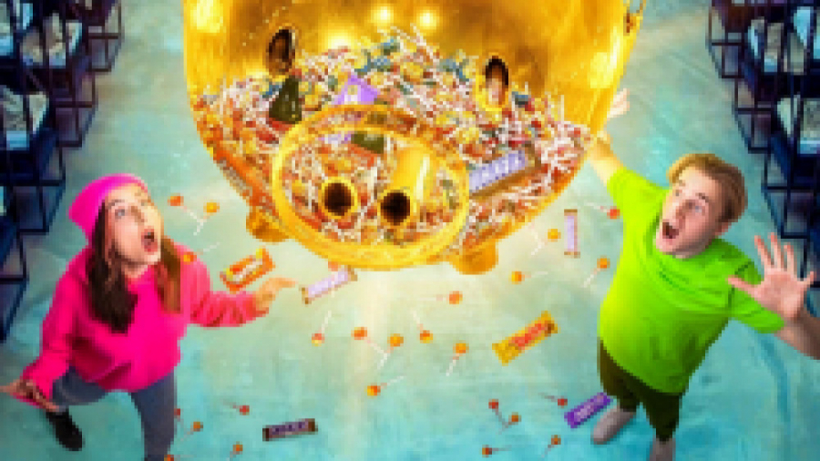 چالش خوردن شکلات بدون دست ، با...