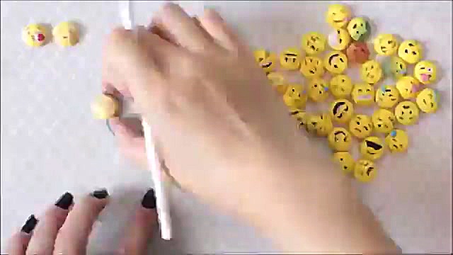 آموزش ساخت شکلک های ایموجی