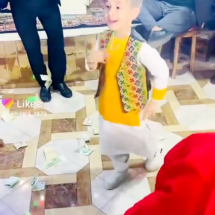 رقص افغانی با آهنگ اشکان عرب