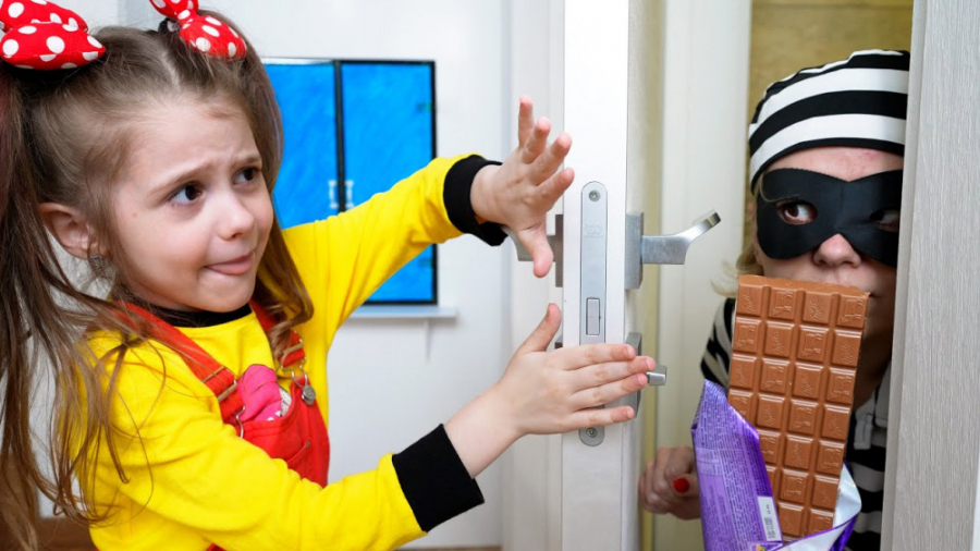 ایوا و امنیت در خانه